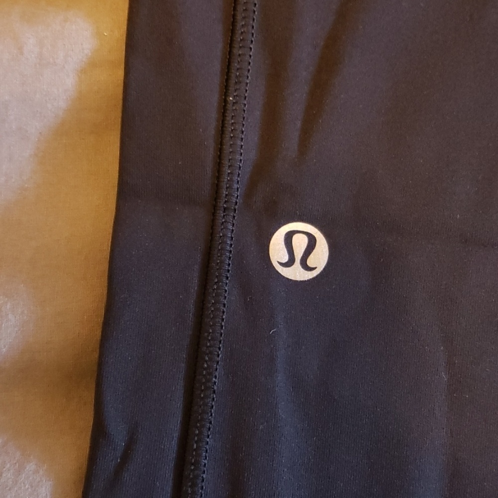 Lululemon speed up tight 28" - Picture 4 of 7
